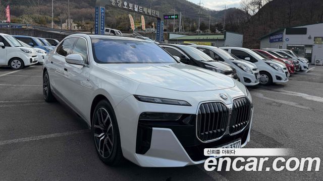 BMW 7-Series 2024