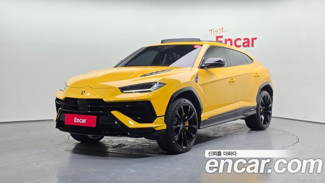 Lamborghini Urus 2024
