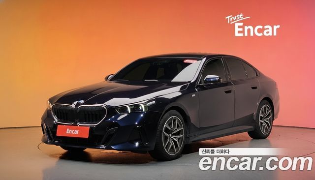 BMW 5-Series 2025
