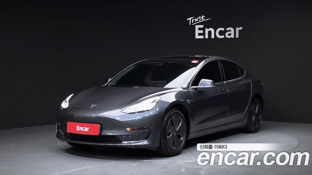 Tesla Model 3 2020