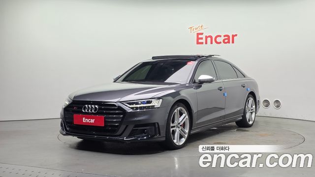 Audi S8 2021