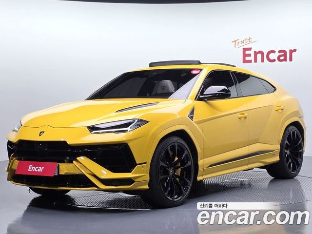 Lamborghini Urus 2024