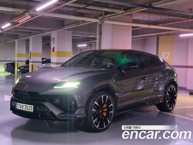 Lamborghini Urus 2024