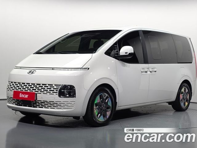Hyundai Staria 2021