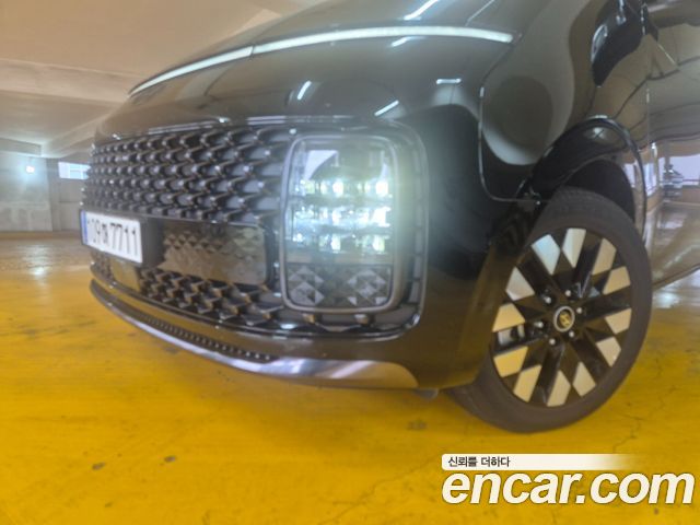 Hyundai Staria 2025