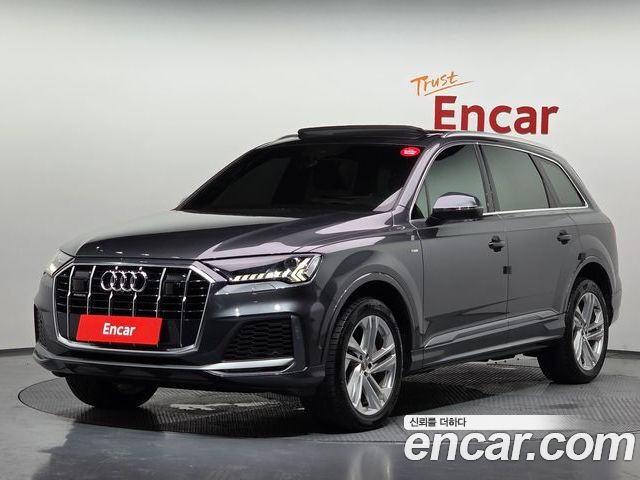 Audi Q7 2021