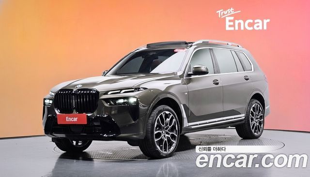 BMW X7 2025