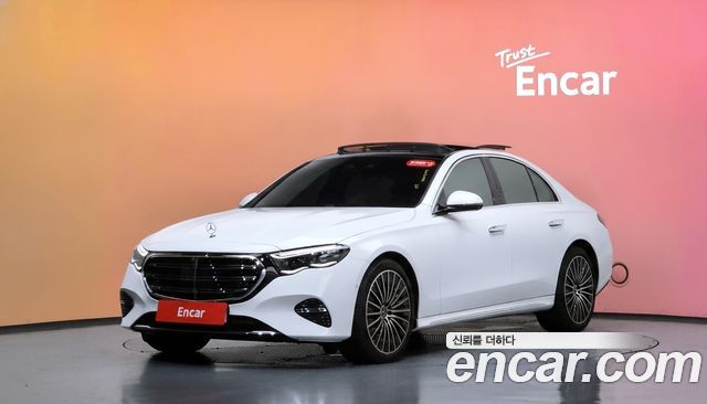 Mercedes-Benz E-Class 2024