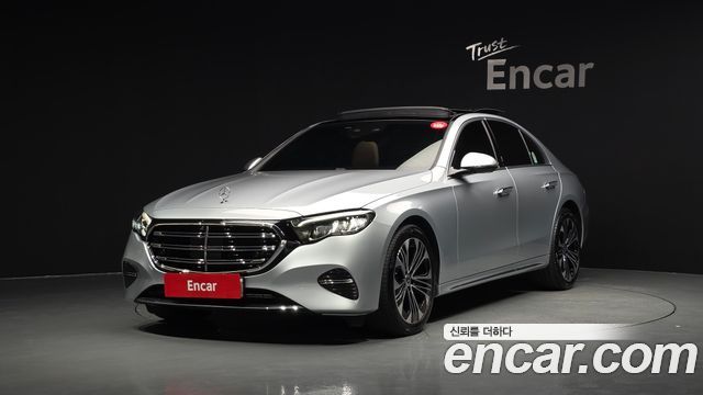 Mercedes-Benz E-Class 2024