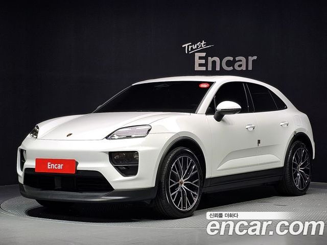 Porsche Macan 2025