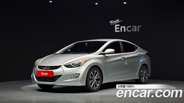 Hyundai AVANTE 2013