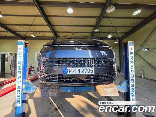Hyundai Staria 2023