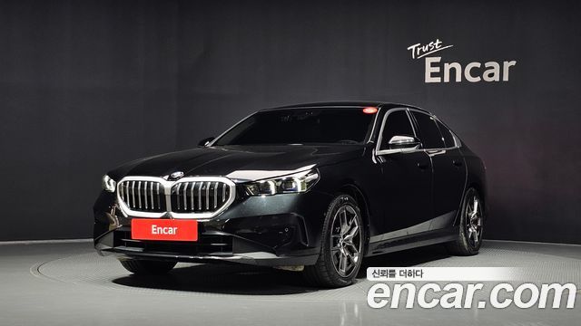 BMW 5-Series 2025