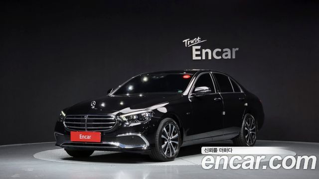 Mercedes-Benz E-Class 2021