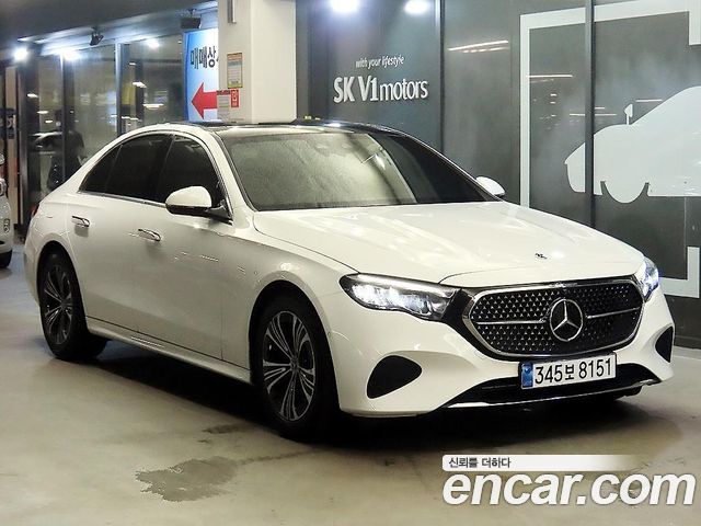 Mercedes-Benz E-Class 2024