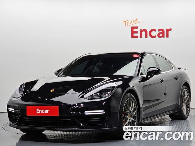 Porsche Panamera 2018