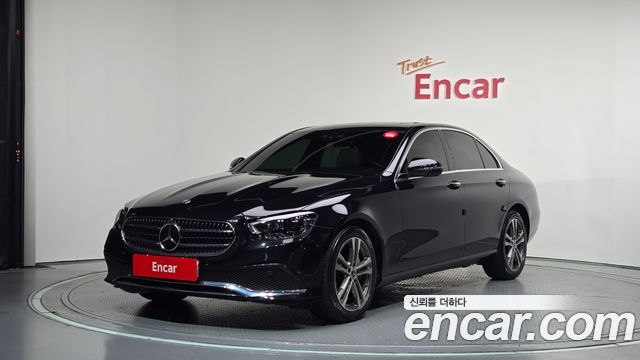 Mercedes-Benz E-Class 2021