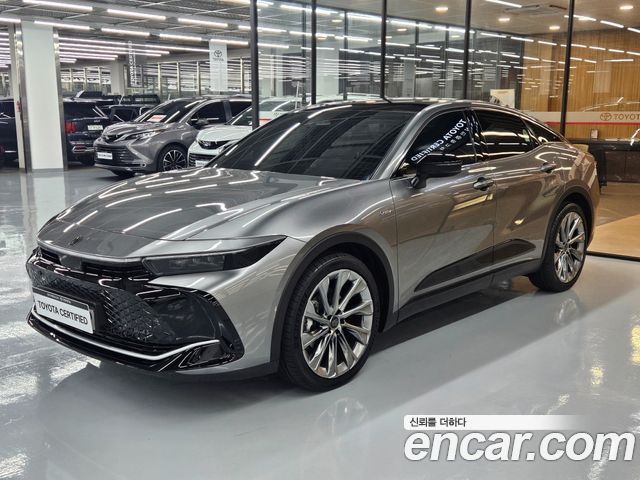 Toyota Crown 2025