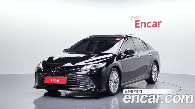Toyota Camry 2019