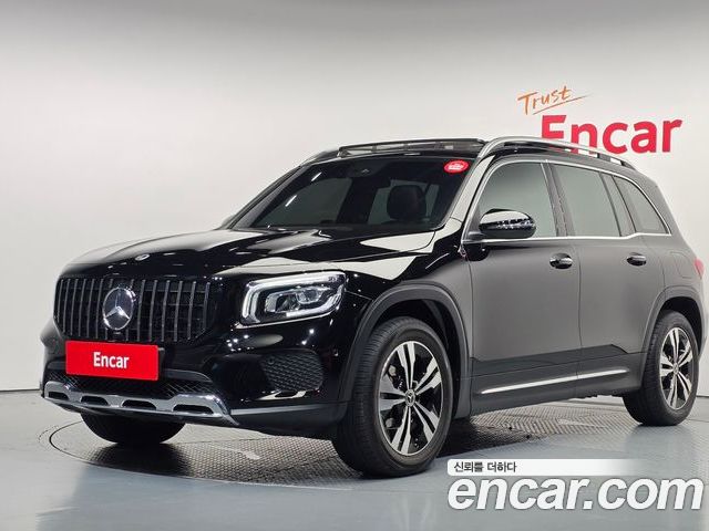 Mercedes-Benz GLB-Class 2021