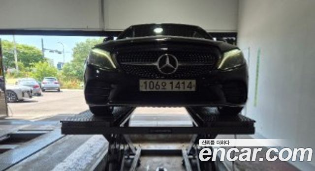 Mercedes-Benz C-Class 2020