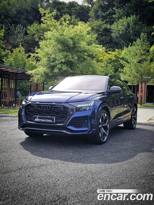 Audi RSQ8 2021