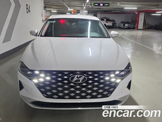 Hyundai Grandeur 2022