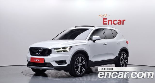 Volvo XC40 2021