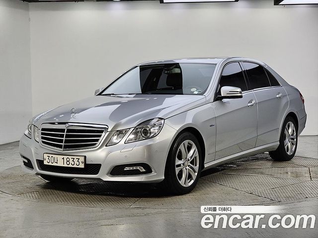Mercedes-Benz E-Class 2009