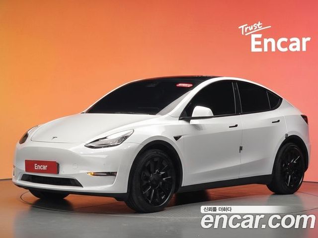 Tesla Model Y 2022