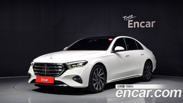 Mercedes-Benz E-Class 2024