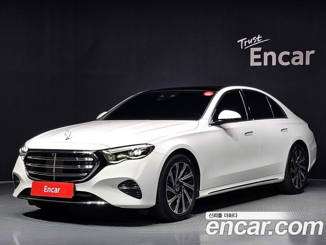 Mercedes-Benz E-Class 2024