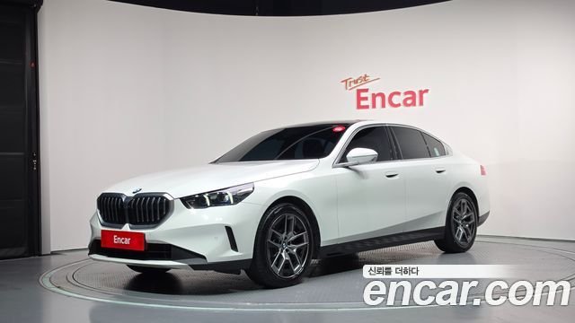 BMW 5-Series 2025