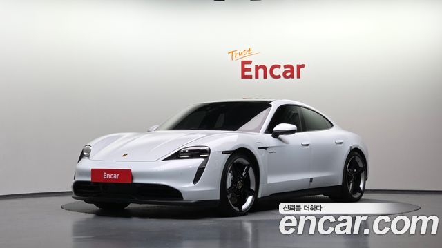 Porsche Taycan 2023