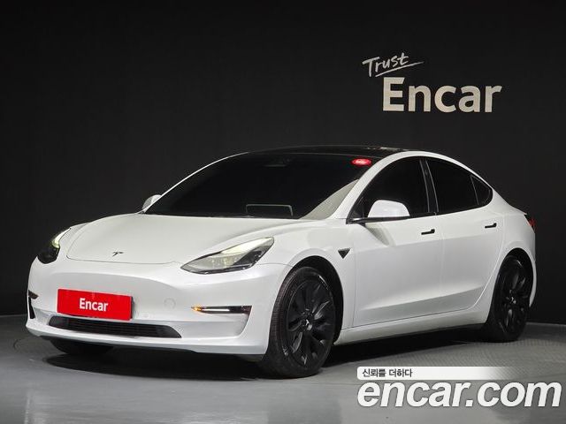 Tesla Model 3 2022
