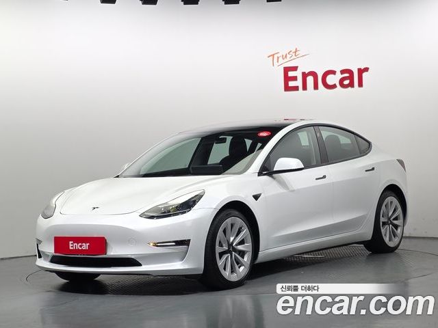 Tesla Model 3 2022