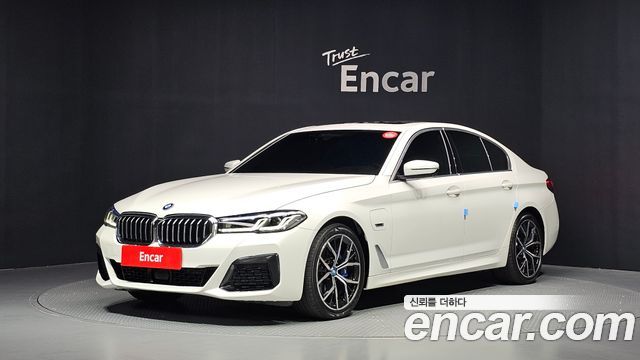 BMW 5-Series 2022
