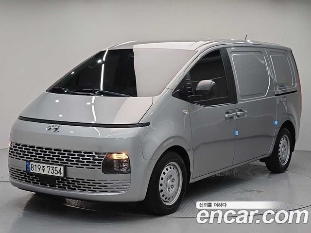 Hyundai Staria 2022