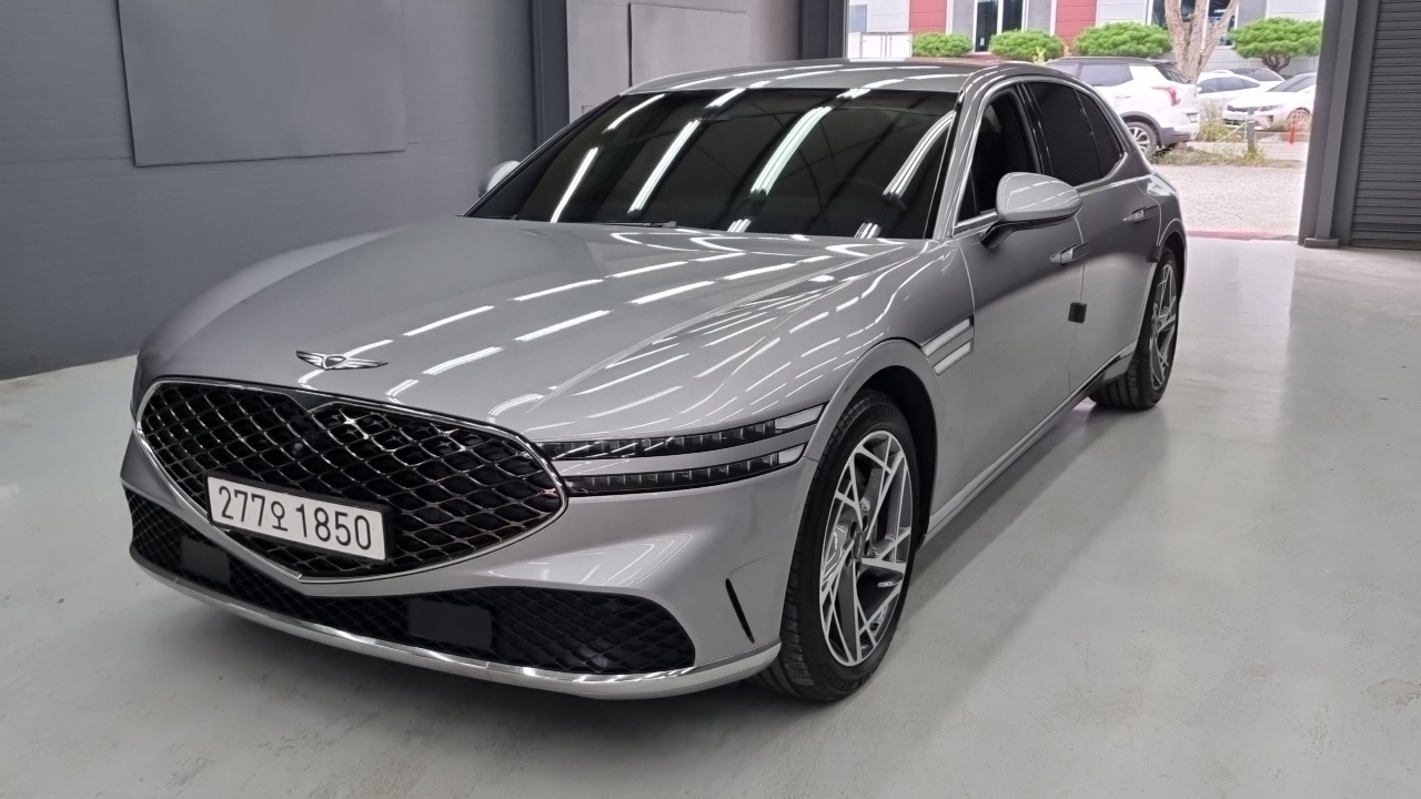 Genesis G90 2023