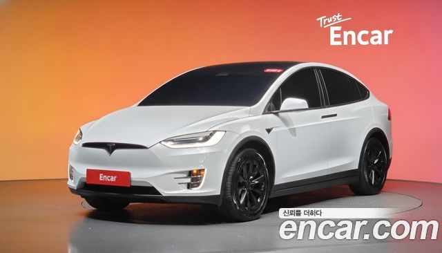 Tesla Model X 2020