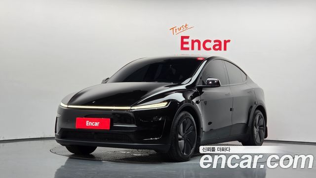 Tesla Model Y 2025