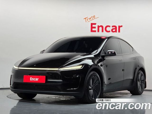 Tesla Model Y 2025