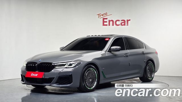 BMW 5-Series 2022