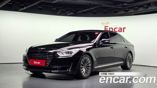 Genesis EQ900 2017