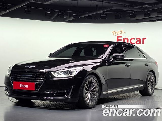 Genesis EQ900 2017
