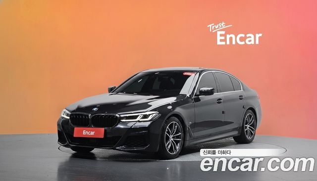 BMW 5-Series 2023