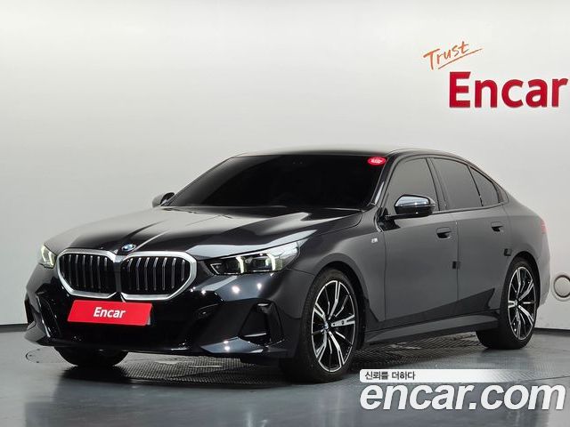BMW 5-Series 2023