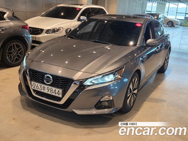 Nissan Altima 2019