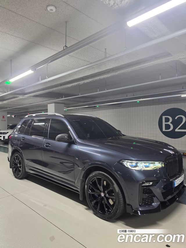 BMW X7 2021