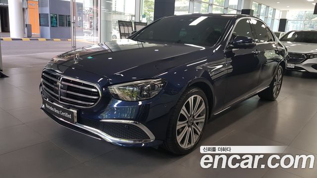 Mercedes-Benz E-Class 2022